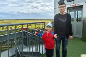 “这个假期，爸爸陪你”图片