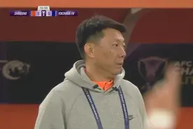 4次换人打几分？崔康熙停赛，临时教练唐田下半场换上刘彬彬石柯图片