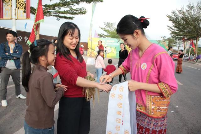 2025年白沙“啦奥门”雨林与您山兰文化活动启幕