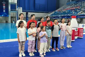 这堂课可不得了！三位奥运冠军水立方联袂指导青少年图片