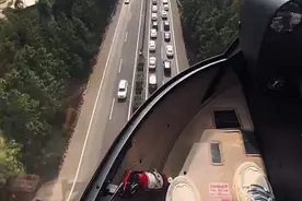 江西高速堵到水泄不通，他开直升机去上班登上热搜，当事人回应：首先你要有钱图片