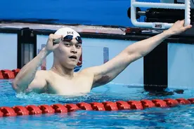 孙杨：4年禁赛期感冒药都要自己买 按摩师是从足浴店找的图片