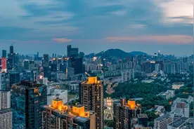 疯狂补短板，一个“超级枢纽”城市来了图片