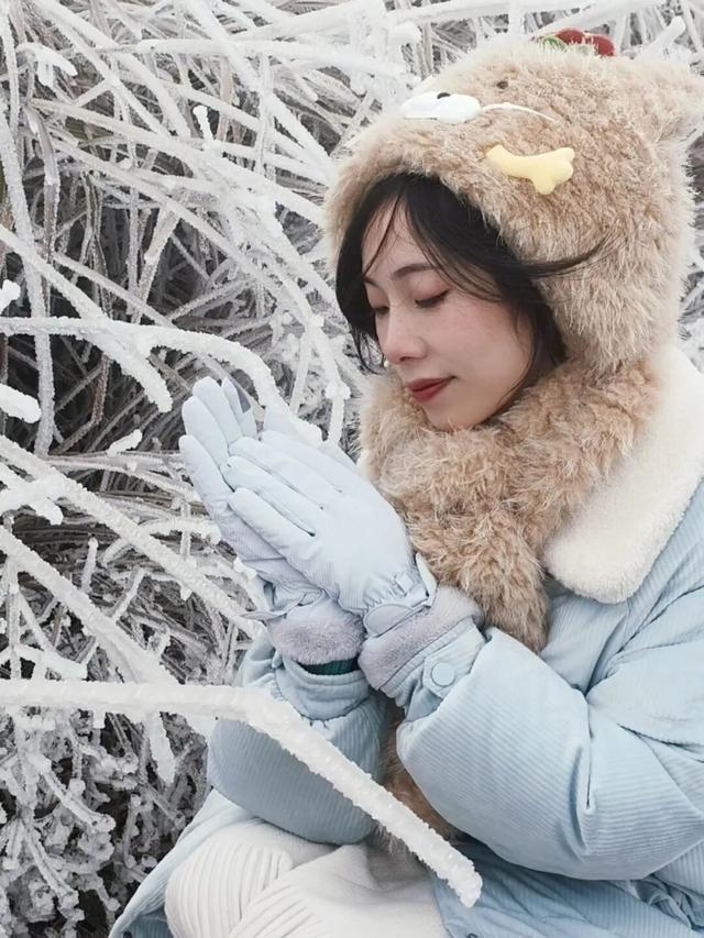 桂林永福惊现“玉树琼花”！雾凇限定美景，藏着冬日最治愈的魔法