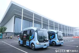 读懂济南|黄河岸边驶来“未来公交”，济南“抢跑”无人驾驶赛道图片