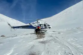 青海5人自驾被困雪山，当地出动直升机！发文严禁擅入无人区图片