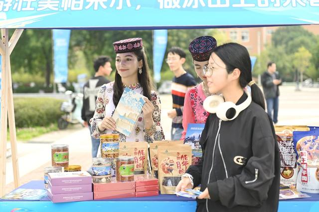 热雪新疆，“郑”在邀约 2025冬季文旅推介活动疆豫再展冰雪情缘