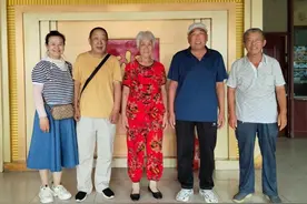 跨越1400公里的重逢！聊城民警助69岁老人寻得分别44年的老班长图片