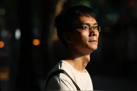 高考16次“钉子户”唐尚珺舍友全部申请搬宿舍？回应：暂未收到消息，学生有调宿权利图片