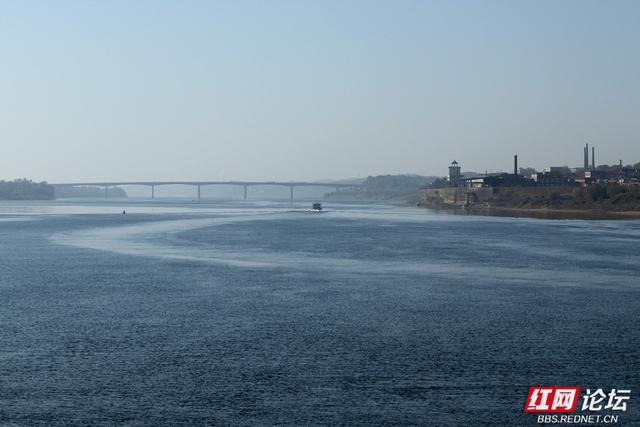 百米江滩何以聚人气？探秘株洲网红地标“大石围”