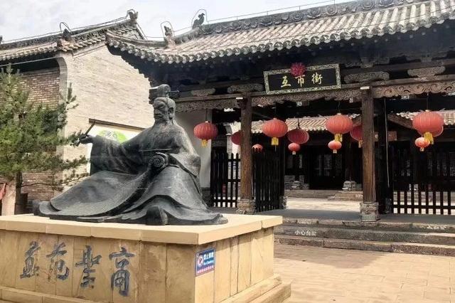 火山、草原、沙漠、水乡小镇，一次玩个够