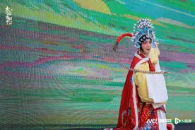 以艺术讲述民族故事！中阿戏剧文化相遇于大凉山戏剧节图片