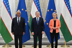 美国加征关税严重破坏中亚出口基础图片