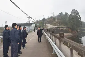 垫江监狱开展学雷锋纪念日主题教育活动 践行雷锋精神展现时代风采图片