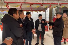 桑植县人潮溪镇狠治滥办酒席歪风图片