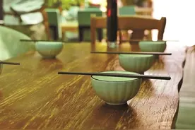 是谁来自山川湖海，却囿于昼夜、厨房与爱图片