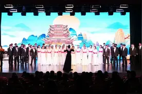 郑州师范学院举行经典作品朗读会图片