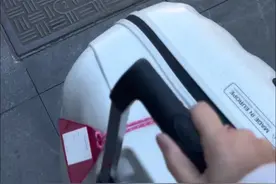 上海市域机场线开通首个周末 记者掐表体验图片