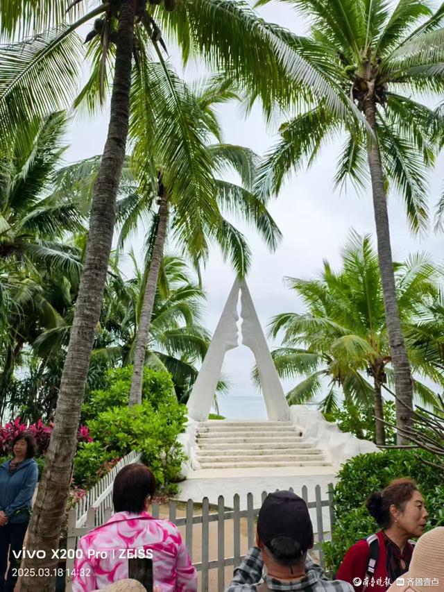 海南三亚大小洞天景区