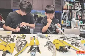 全职酷爸带娃做“机器人”火到海外图片