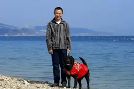 视障男子携导盲犬被公交司机拒载，交通执法大队：已取得谅解视频封面