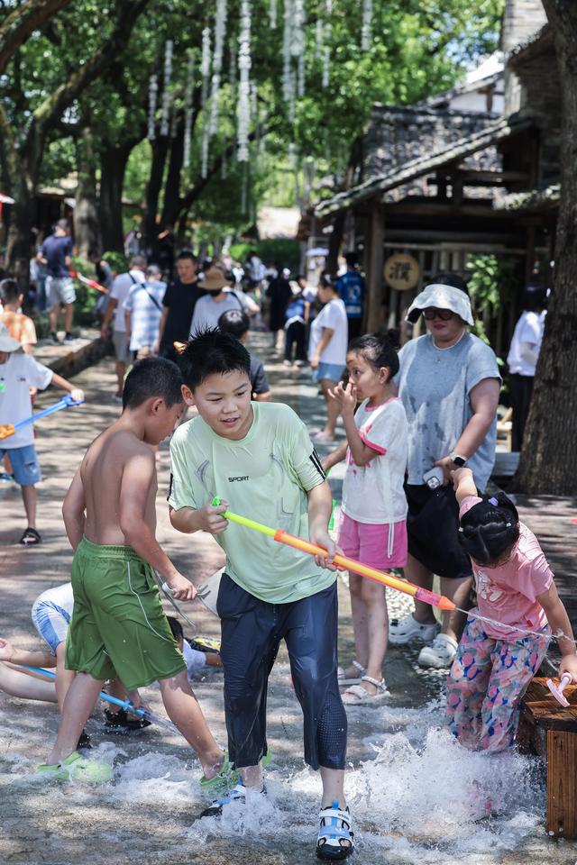 浙江桐乡：古镇开启夏日特色旅游