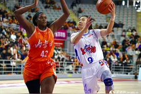 内蒙古农信女篮主场战胜上海浦发银行女篮图片