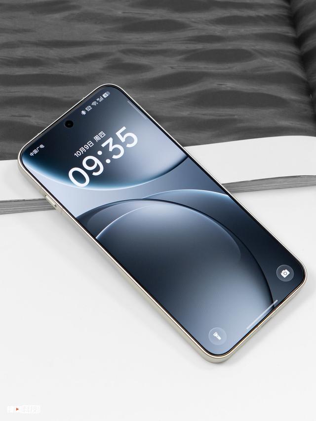 OPPO Find X9系列图赏：全新工艺加持，解锁质感新维度