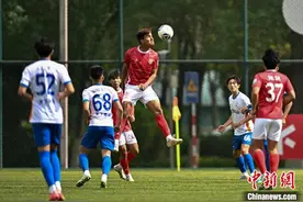 中乙联赛：山西崇德荣海战平山东泰山B队图片