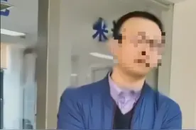 西安一规划局负责人为躲避群众提问从厕所跳窗逃离？当地：正在了解情况图片