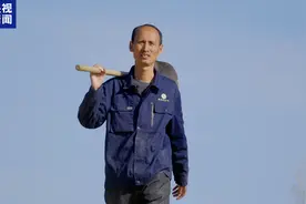 万亩沙海变绿洲 退伍老兵组队挑战“沙漠之城”图片
