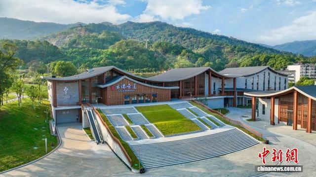 揽山入城 看南昌如何以“一条索道”打开城市山水文旅新格局？