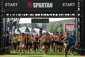 2024斯巴达勇士赛北京站吸引8000余名勇士图片