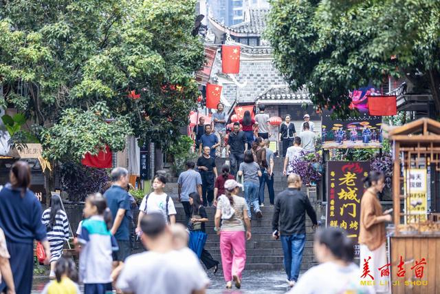 组图 | 吉首市：双节文旅热起来