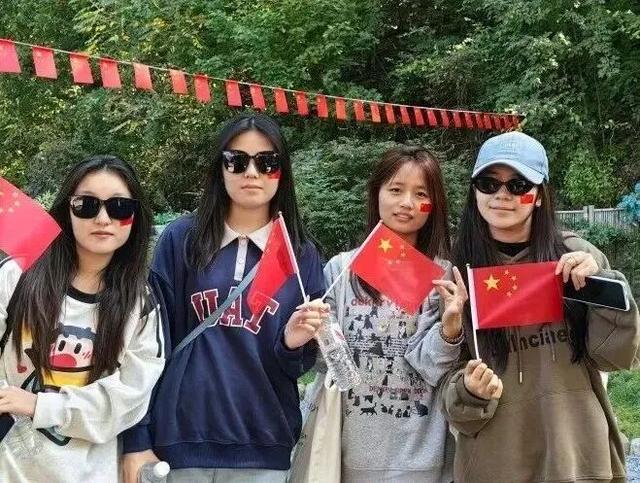 一键收藏！中秋遇国庆，带上这份攻略畅游曲江！