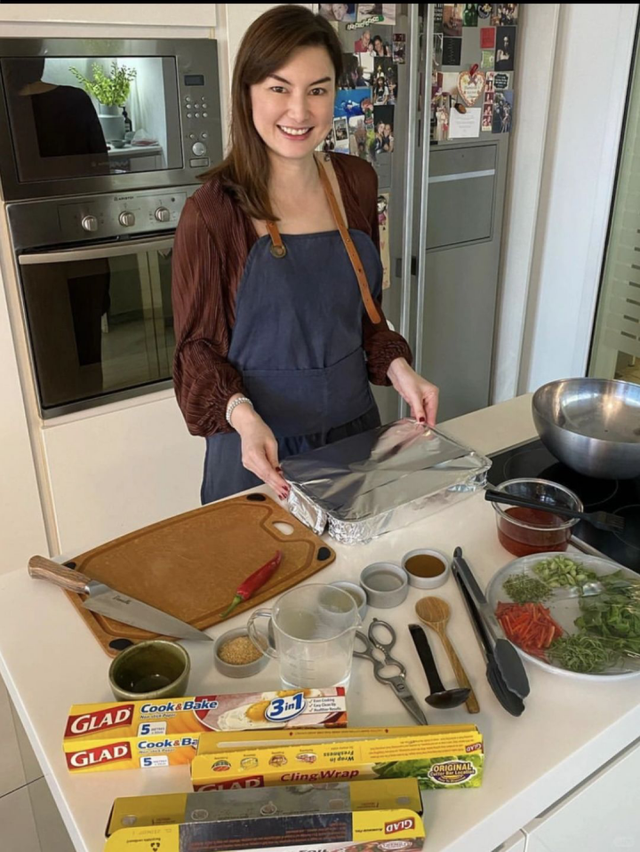 迷倒谢霆锋的玉兰油姐姐，25年后变成这样了？