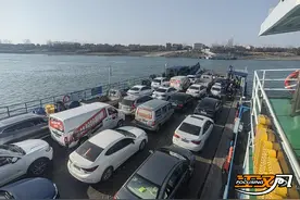 荆州海事局强化现场监管全力应对节后乘客返程高峰图片