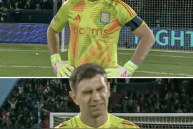 尽力局😔马丁内斯赛后“痛苦面具”，本场被狂轰29脚献9扑救图片