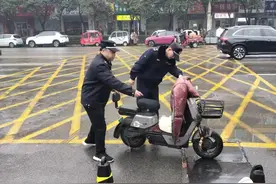 枣庄薛城“城管蓝”收心归位，开启城市管理新征程图片