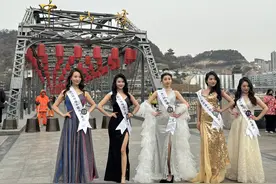 时尚旅拍走进兰州地标景点 环球佳丽诠释文旅融合“潮”魅力图片