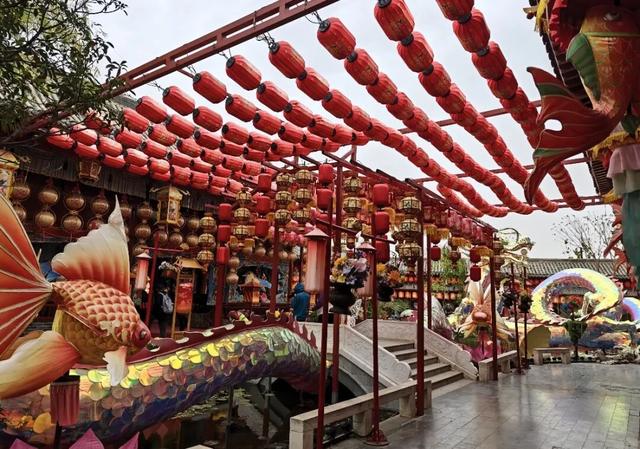 “来开封不是看风景，是真的走进了另一个世界”