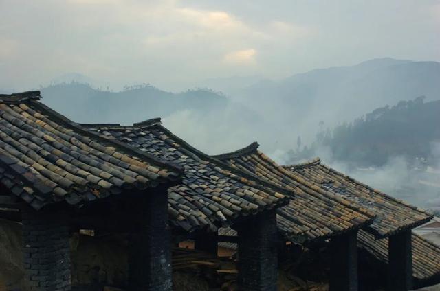 看滇超游临翔｜zhuá完足球，来喝咖啡、玩泥巴噻！