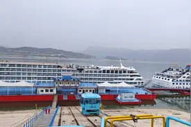 “电化长江”的宜昌成果：船舶航运停靠都能用电，助力一江清水向东流图片