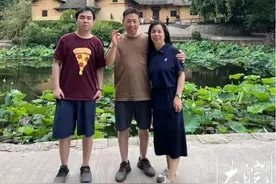 安徽43岁陪读妈妈考上了研究生图片