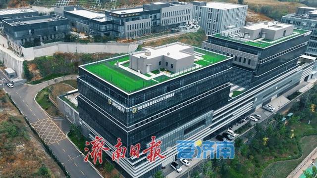 千年泉脉润齐鲁，泉水直饮惠民生