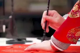 辣笔小新‖曹县的年下图片