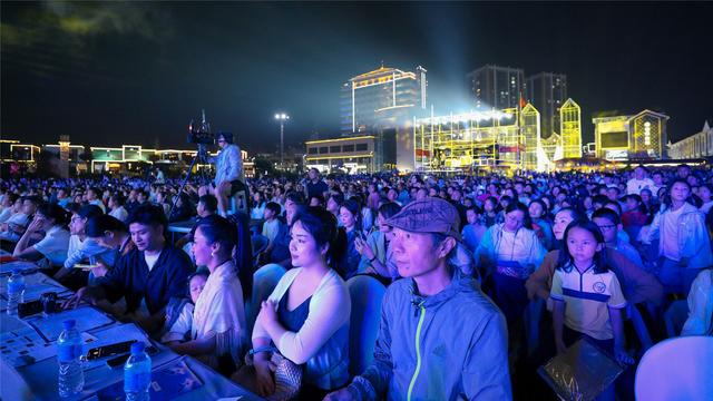 “沙绘世界 爨魅陆良”陆良2025年夏季文化惠民暨旅游消费促进活动开幕