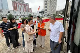 全省首条城际站点巴士今日开通图片