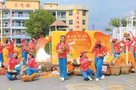 蕲春县第三幼儿园城东园区开展亲子农耕运动会图片