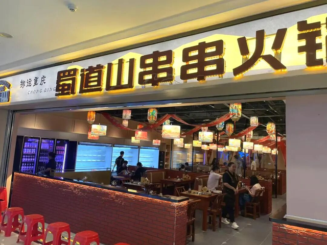 跟着演唱会去旅行 | 当胡夏的音浪遇上邕城烟火！这份文旅宠粉攻略，温暖你的星光之夜！